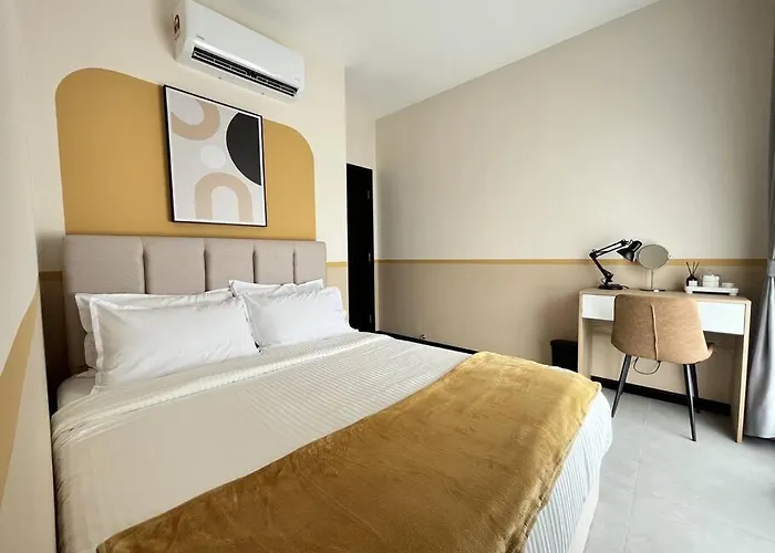 Homey Hideout At Neu Suites